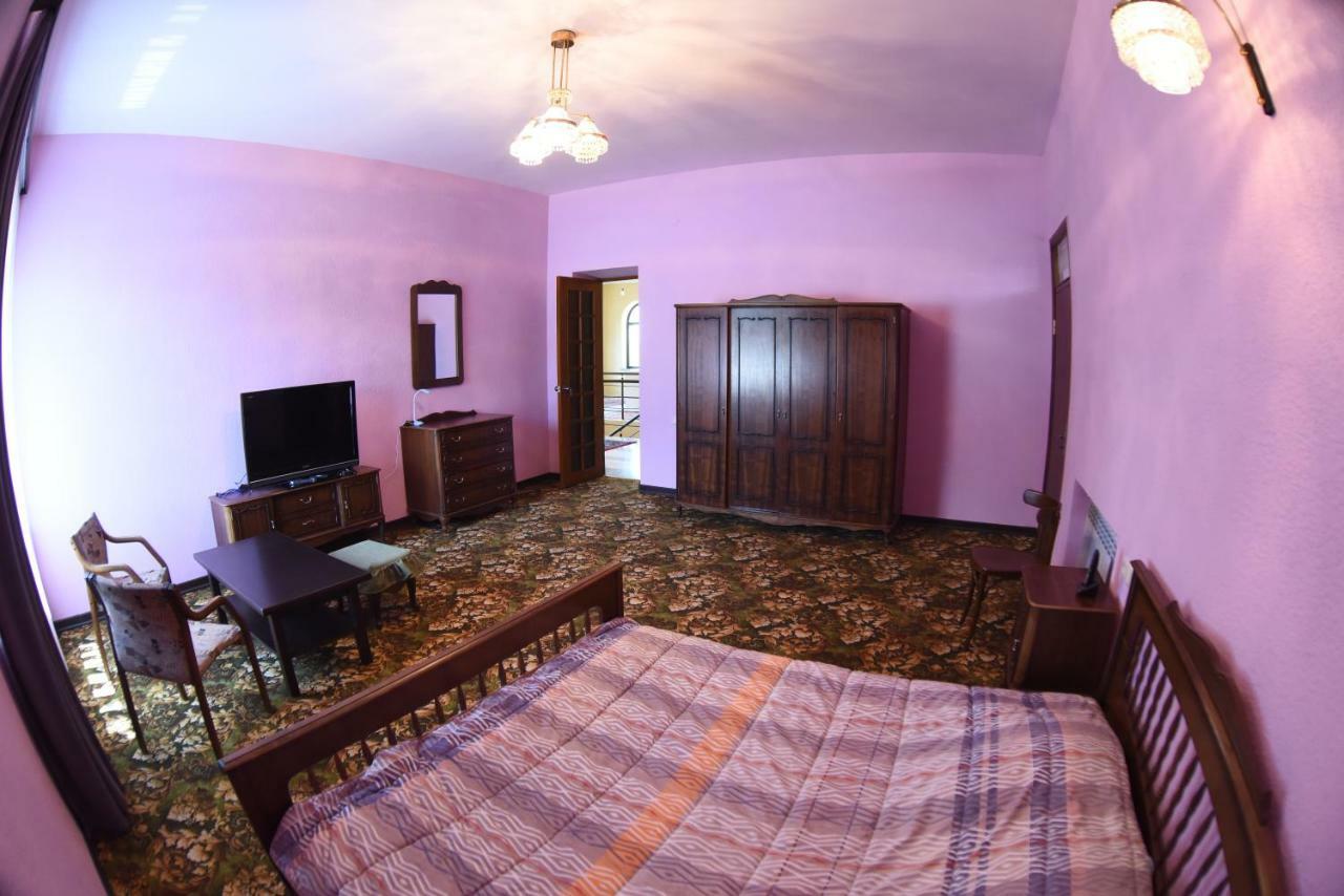 Red House Hatis Katnakhpyur Exterior foto